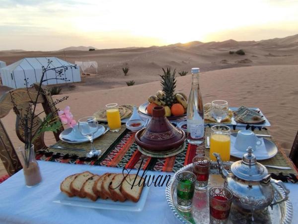 Nomadestic Luxury Camp, Book  Hoteller i Meknes-Tafilalet med morgenmad, Morgenmad