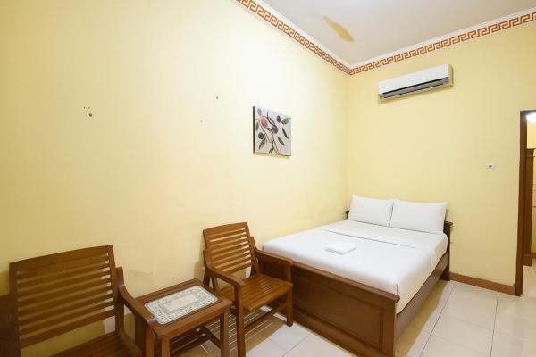 Wisma Kartini Syariah near Alun Alun Sidoarjo RedPartner, Book Hotel Sidoarjo East Java, nær Gelora Delta Stadium