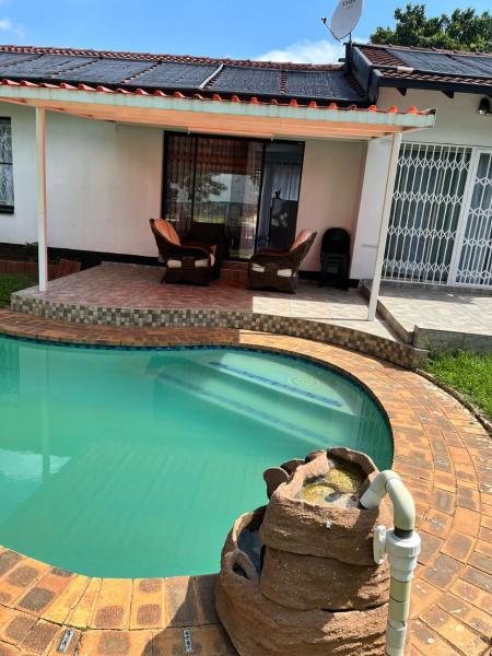 Royal King Guest House Roodepoort, Book  Roodepoort hoteller med morgenmad, Morgenmad