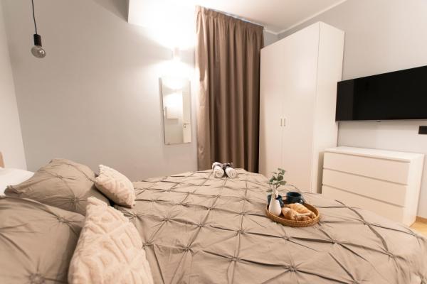 Plana, Book Hotel Milano Lombardiet