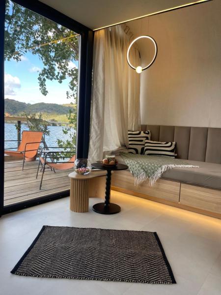 ISH Danube Village, Book  Hoteller i Orsova med pool, Swimmingpool