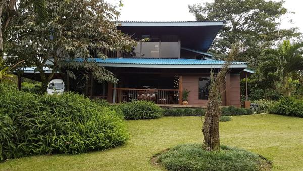 Villa Azul, Book  Alajuela hoteller med pool, Swimmingpool