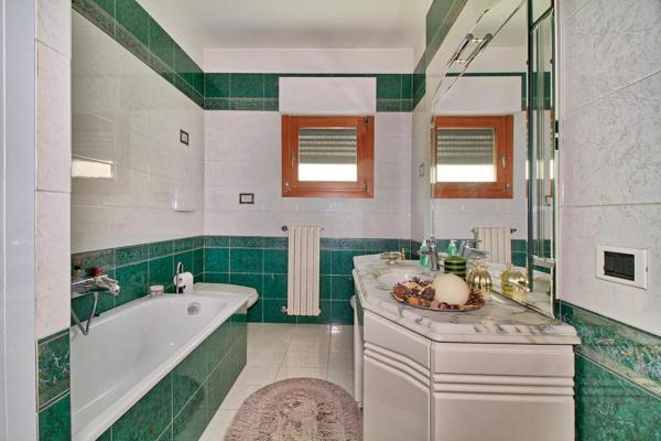 Villa edi, Book  Arezzo Toscana