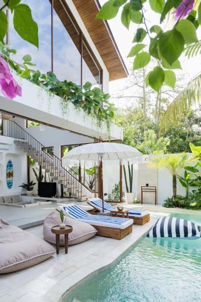 Villa Utopia Uluwatu, Book  Hoteller i Bali med pool, Swimmingpool