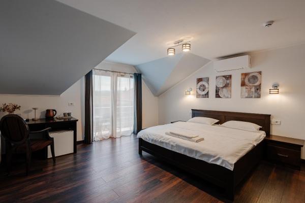 AllEia rooms, Book  Hoteller i Sebes med parkering, Parkering