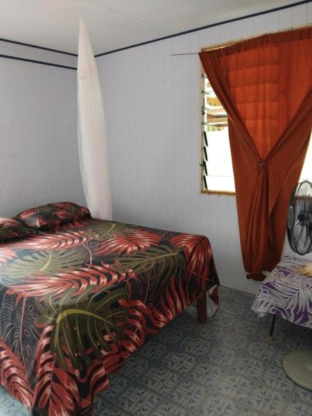 Chambre chez Tapuhere, Book  Huahine Fransk Polynesien