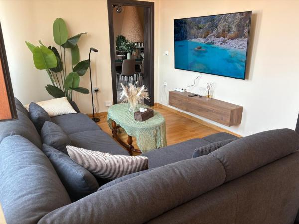 Relax & Sunshine - Modern 2BR Apartment, 100m2, nature view, 30 min from San Teodoro - Ideal for families, groups & Smartworkers, Book Lejlighed Berchidda Sardinia North
