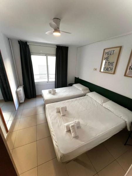 Hostal Blanc Lloret, Book  Lloret de Mar Costa Brava