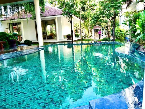 Beachfront Pool Villa - Lạc Villa, Book  Thăng Bình 