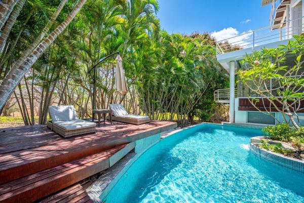 Serene Vista Villa at Altos del Cacique, Book  Hoteller i Guanacaste med pool, Swimmingpool