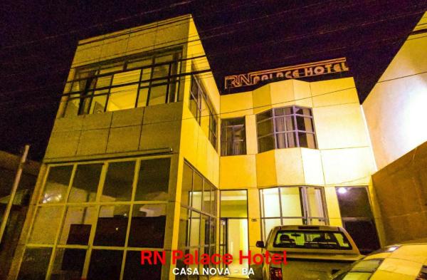 Rn Palace Hotel, Book  Bahia. hoteller med parkering, Parkering
