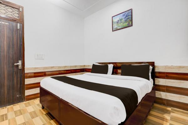 Hotel O Ekant Guest House, Book  Gurgaon 