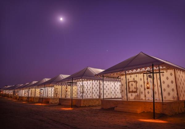 The Carvaans Resort-Luxury Desert Camp Jaisalmer, Book  Rajasthan hoteller med parkering, Parkering