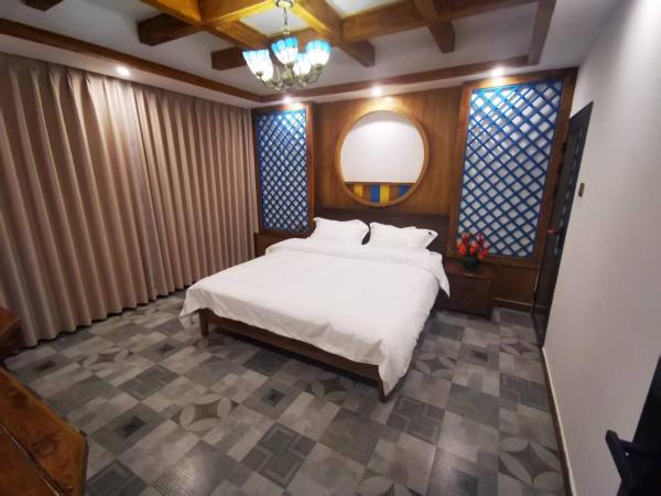 Yueshan Inn, Book  Hunan hoteller med parkering, Parkering