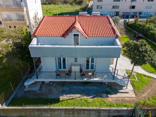 F&R Villa Studio 4, Book  Hoteller i Perea med parkering, Parkering
