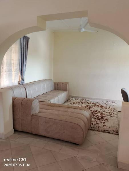Ferry homes, Book  Watamu 