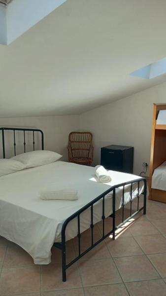 Fratti Central Beach Rooms, Book  Viareggio Versilia