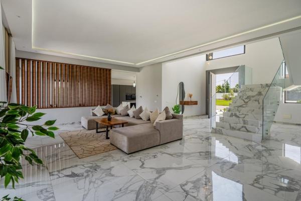 Villa Arbia - Piscine - 5BDR - Fitness - Ping-Pong, Book  Marrakech-Tensift-Haouz hoteller med pool, Swimmingpool