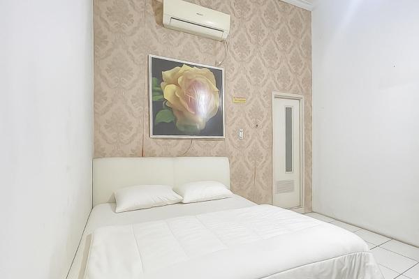 Alza 2 Cianjur Mitra RedDoorz, Book Hotel Cianjur hoteller med parkering, Parkering