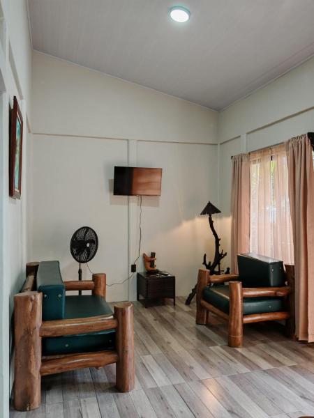 Villa Tucano, Book  Fortuna Alajuela