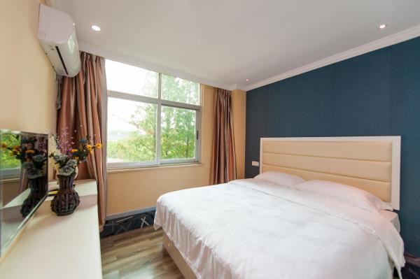 Weiyi Hotel, Book  Hubei hoteller med parkering, Parkering