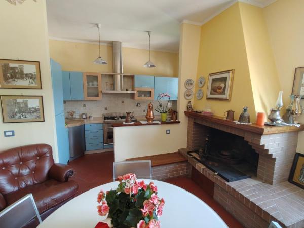 B&B Piccola Parigi, Book  San Giacomo Umbrien