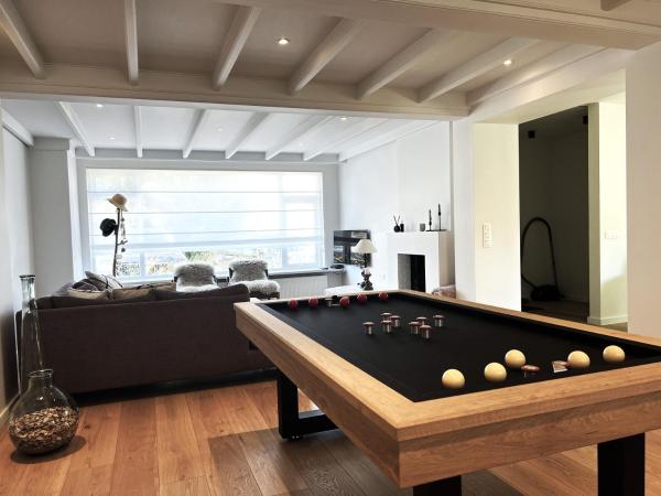 Villa Mer, Ziltwater - Large luxury family holiday home near the beach, Book  Cadzand 