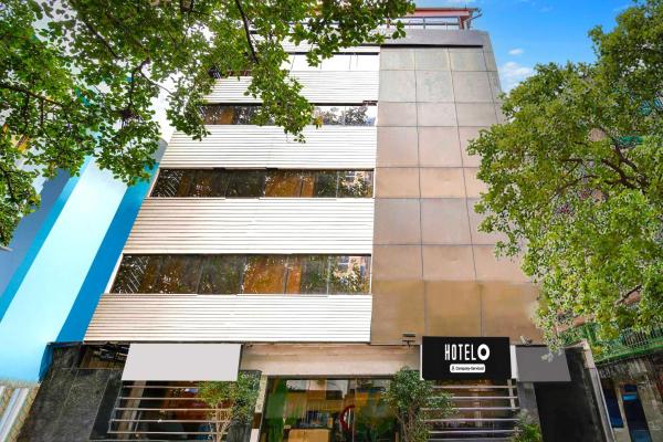Townhouse Kolkata Rabindra Sadan Metro Station, Book  Ballygunge 