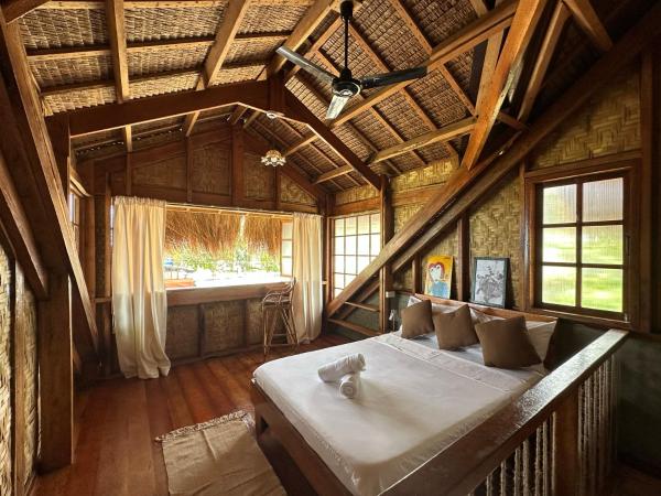 LAWI Haven Homestay with Dorm, Book Hotel Hoteller i Siargao Island med parkering, Parkering