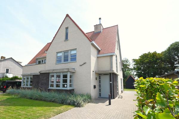 Villa Mer, Villa Nausikaä - Large luxury family holiday home with garden near the beach, Book  Cadzand 