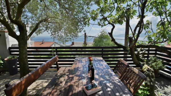 Place for two by Villas Guide, Book  Kvarner hoteller med parkering, Parkering