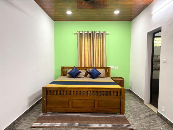Eco Hills Private Pool Villa, Book  Munnar New Delhi