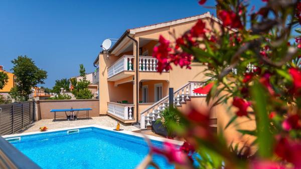 Villa Anja by Villas Guide, Book  Peroj Istrien