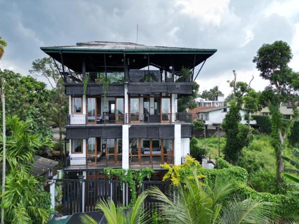 COLOMBO Water Front, Book  Boralesgamuwa Colombo District