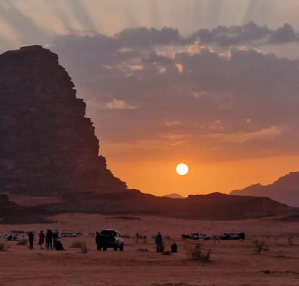 calm Rum, Book  Wadi Rum Akaba