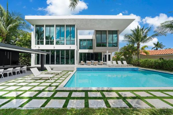 Villa Panaroma, Book  Hallandale Beach 