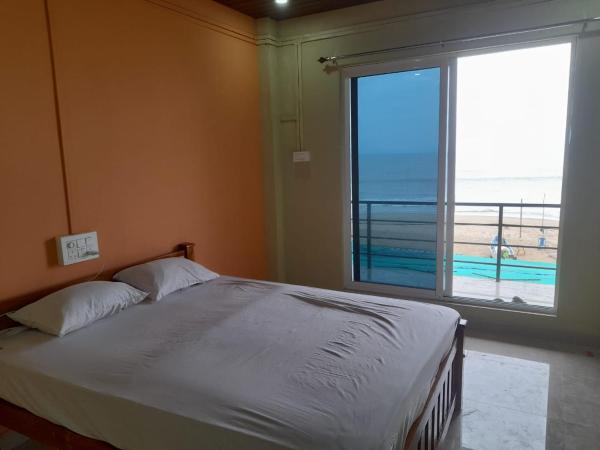 Aisiri comforts beach stay and cafe, Book  Gokarna Bangalore