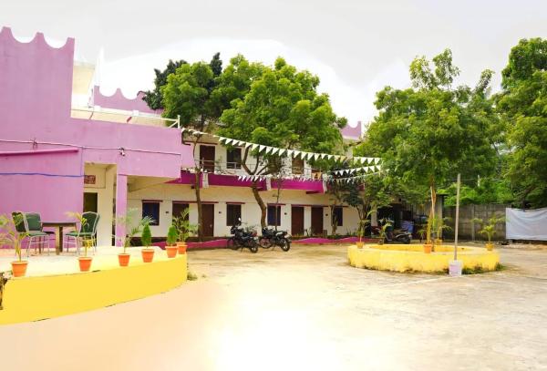 Paradise Feel Dreamy Resort, Book  Hoteller i Tamil Nadu med pool, Swimmingpool