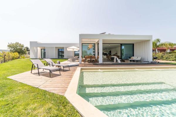Villa Arrabida, Book  Lisbon Region hoteller med parkering, Parkering