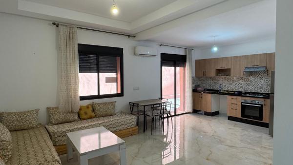 Appartement Relax Marrakech, Premium Village, Book  Marrakech-Tensift-Haouz hoteller med parkering, Parkering