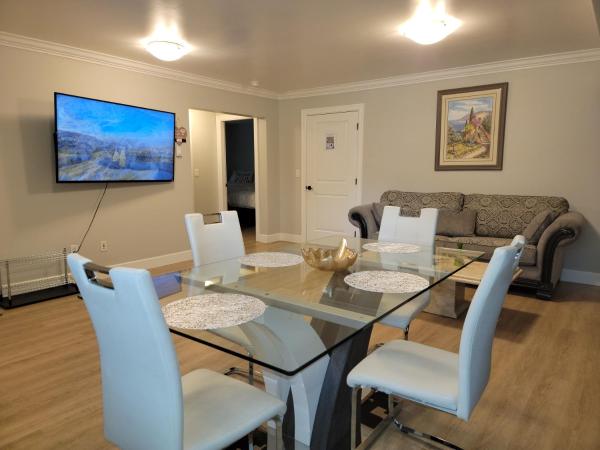 Oscar INN & 2bd Family Suite or Private Room, Book  Abbotsford 