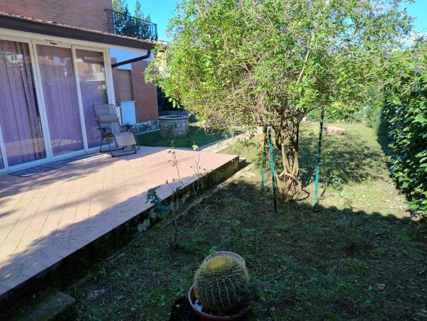 Villa Ermes, Book  Lazio hoteller med parkering, Parkering