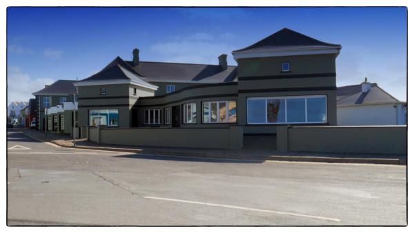 The Royal Marine Guest Accommodation, Book  Kilkee hoteller med parkering, Parkering