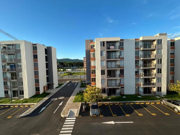 Apartamento Oikos Palma Real, Book  Cundinamarca hoteller med parkering, Parkering