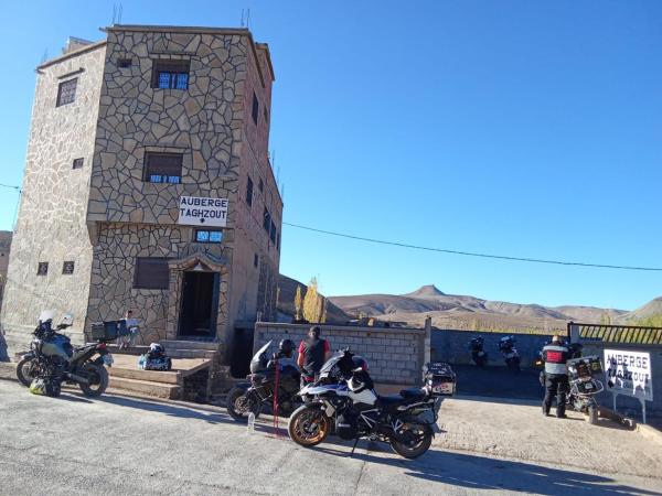Dar Taghzoute camp dAgoudal, Book  Agoudal 
