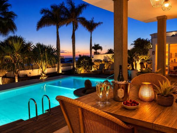 Villa Claus - Private Pool Oasis in Puerto Calero, Book  Puerto Calero 