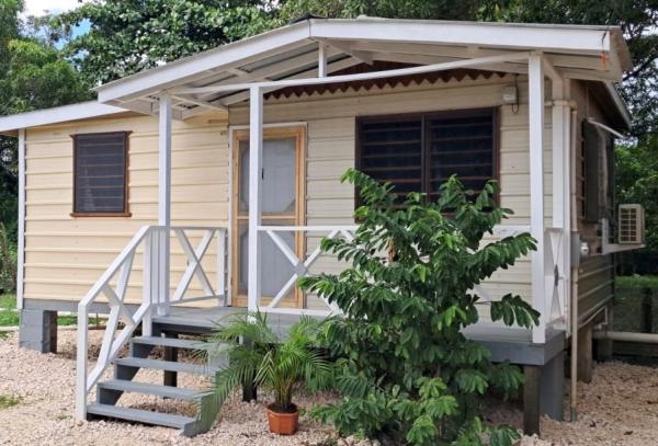 Delva\s Villa - Cozy Home near Airport, Book  Belize Belize Province