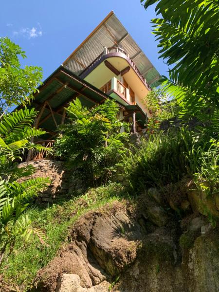 Hostal Xeabaj La Cascada, Book  Tzununá Solola