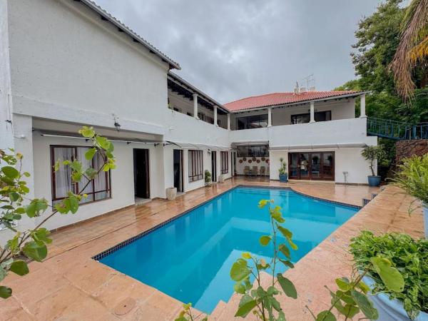 Miyanwe Guest House - Waterkloof, Book  Waterkloof Glen 