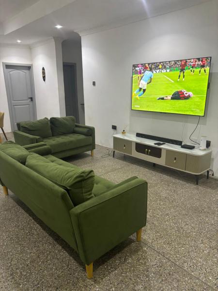 Elegant and Spacious 2BR Apartment in Ashaley Botwe, Book  Ashalebotwe Tema